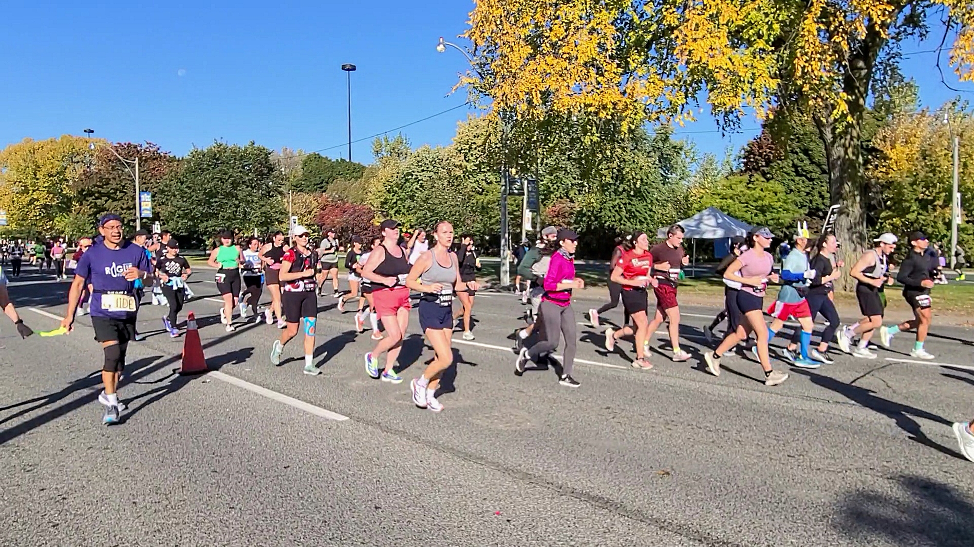 Huge turnout for the running of the 2024 Toronto Waterfront Marathon